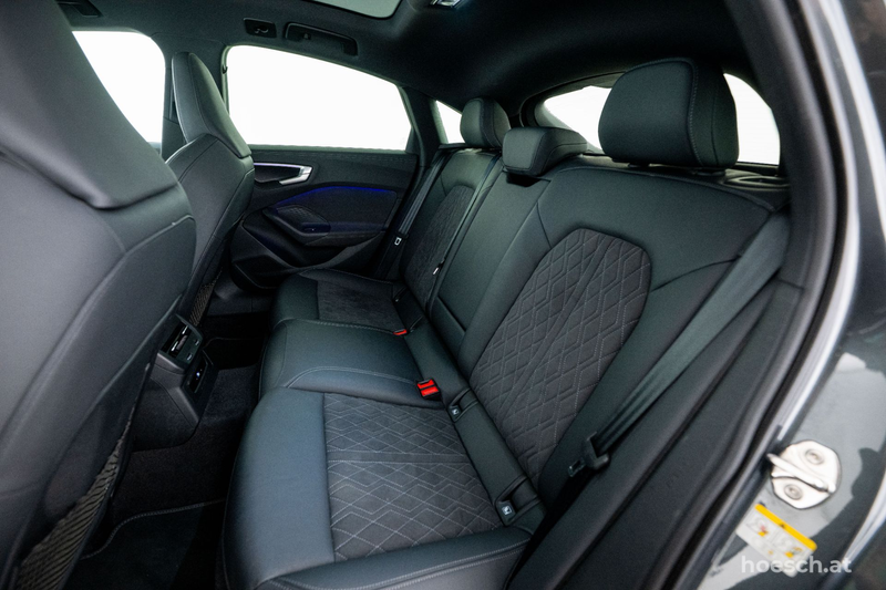 Audi A5 e-hybrid quattro 2xS-LINE BLACK TECH PLUS PANO ++ — photo 7