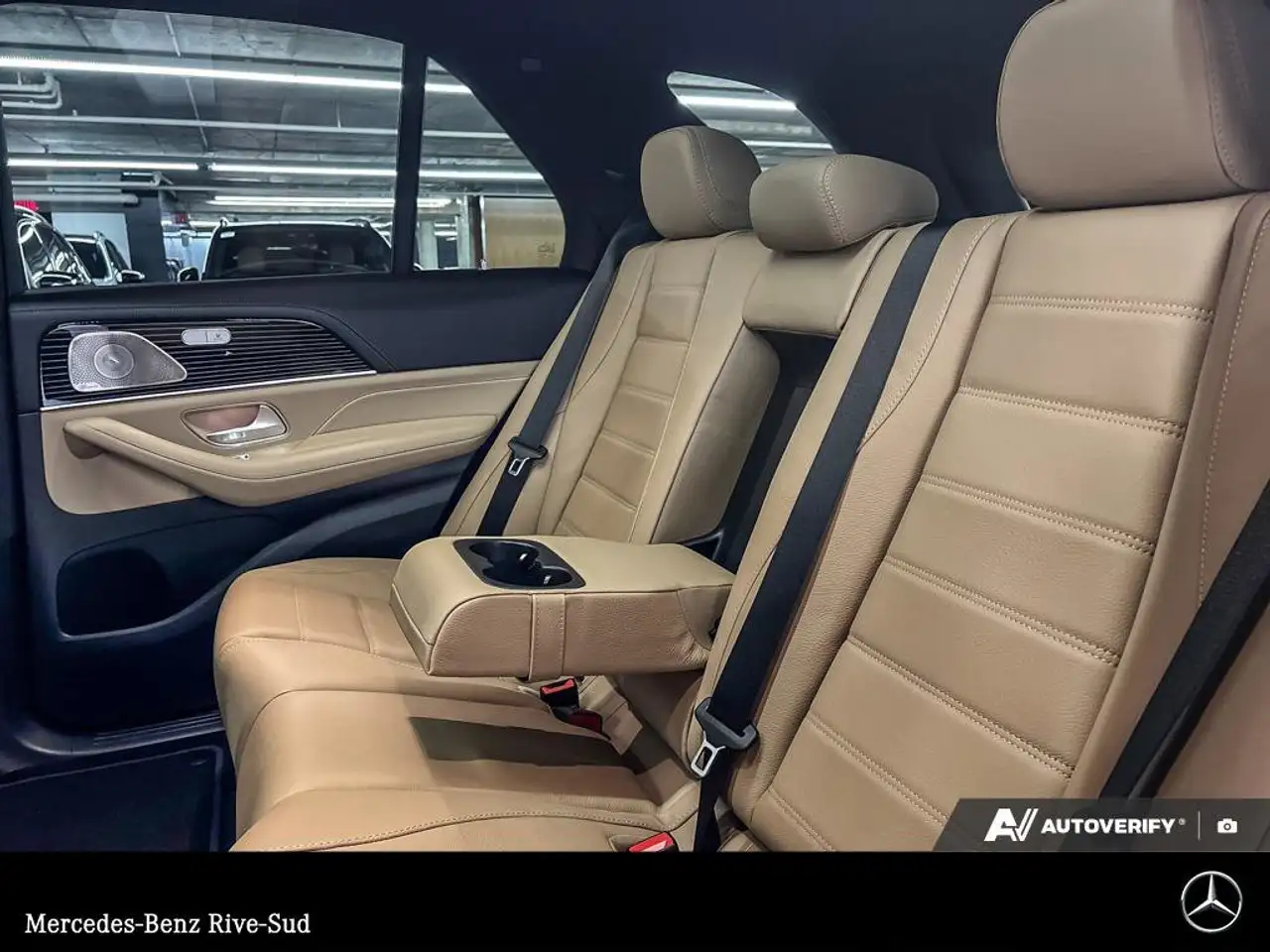 Mercedes-Benz GLE снимка Mercedes-Benz GLE