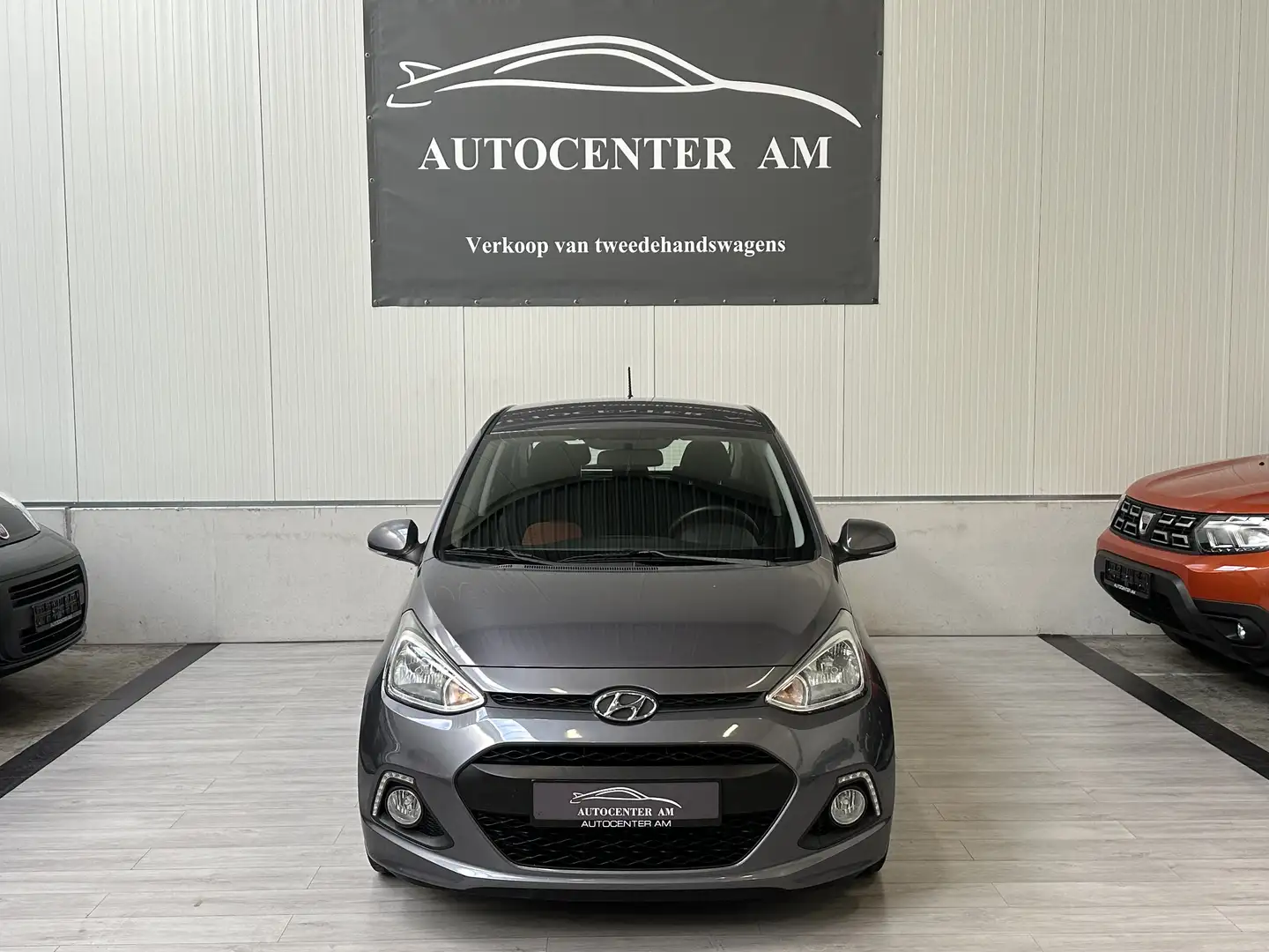 Hyundai i10 1.0 i Joy 84.000 Km* AIRCO * CRUISE * Gris - 2