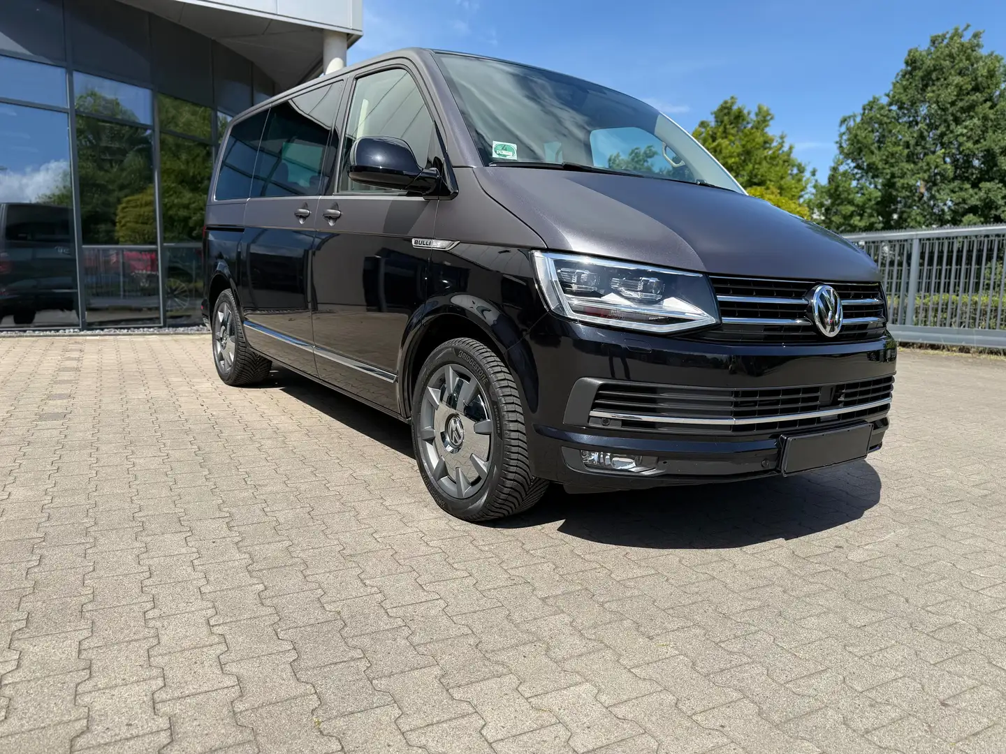 Volkswagen T6 Multivan High DSG LED ACC DCC LEDER Luftstandheiz AHK DISC Nero - 1