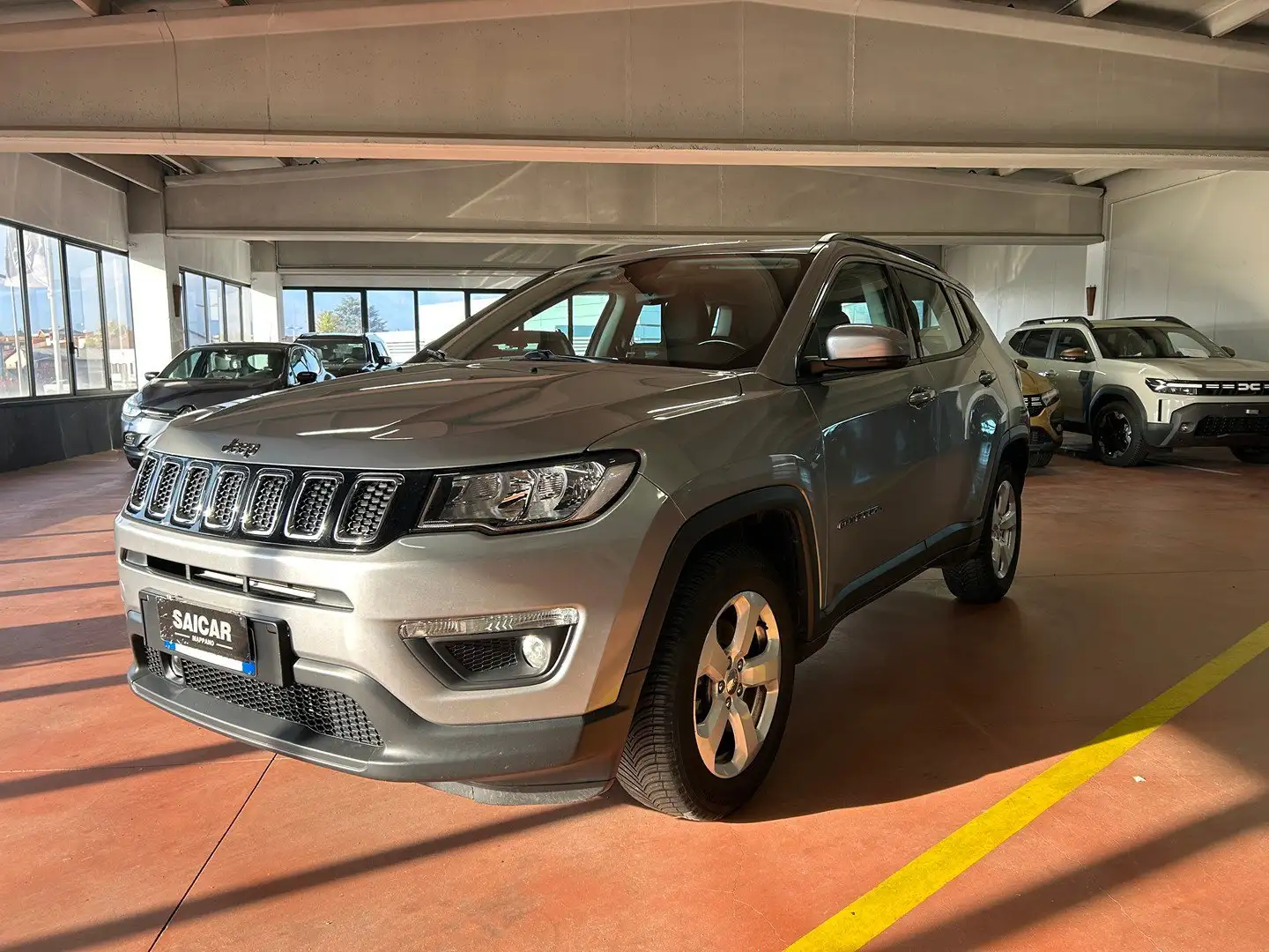 Jeep Compass II 2017 1.4 MultiAir 2 140cv Business 2WD my19 Gris - 1