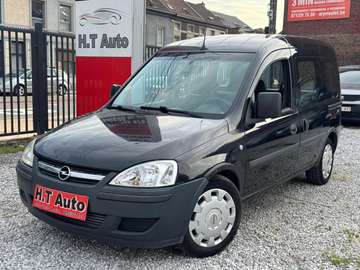 1.4i XEP Essentia (Hayon/Achterklep)