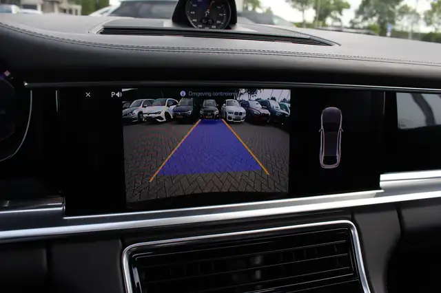 Porsche Panamera view 20