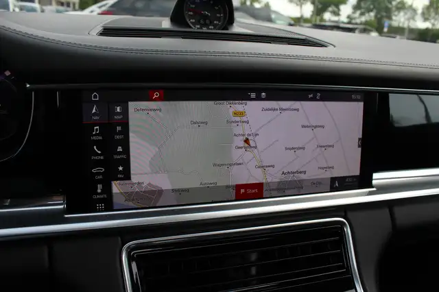 Porsche Panamera view 22