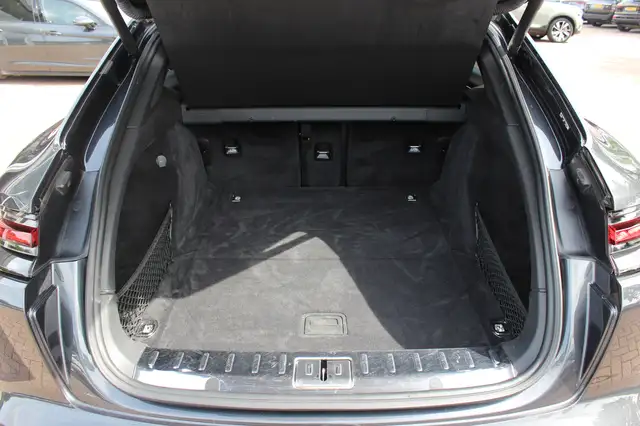 Porsche Panamera view 16