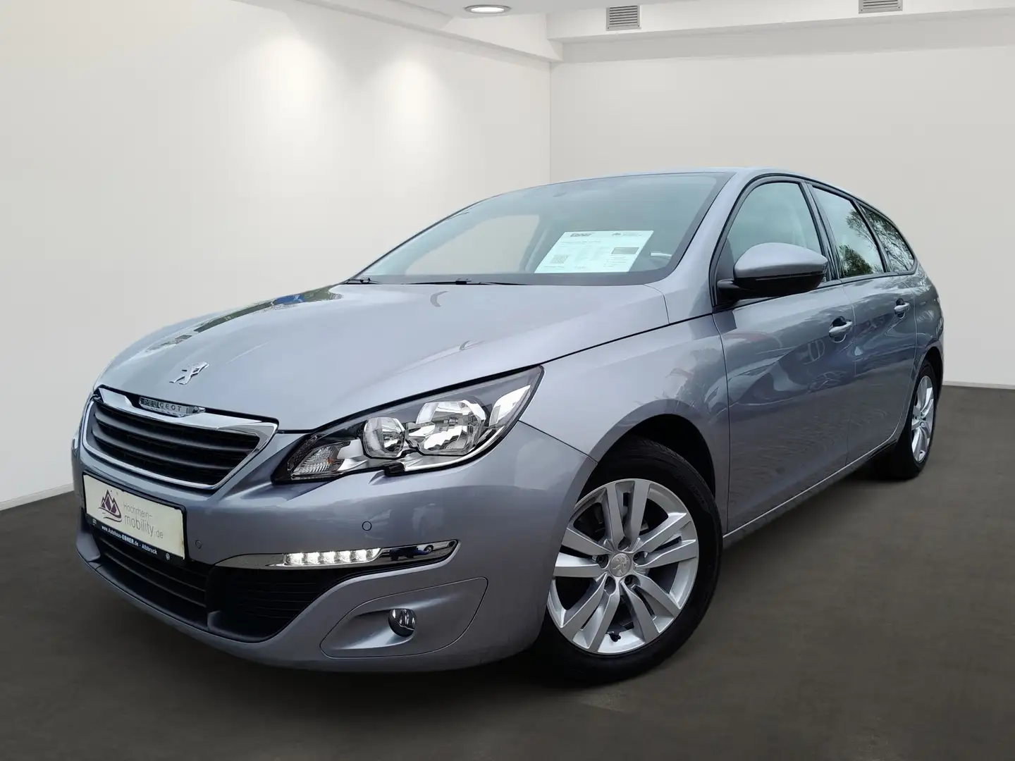 Peugeot 308 SW ACTIVE 1.2T 130PS AUTOM. NAVI+SITZHZG+2xPDC+GRA Grau - 2