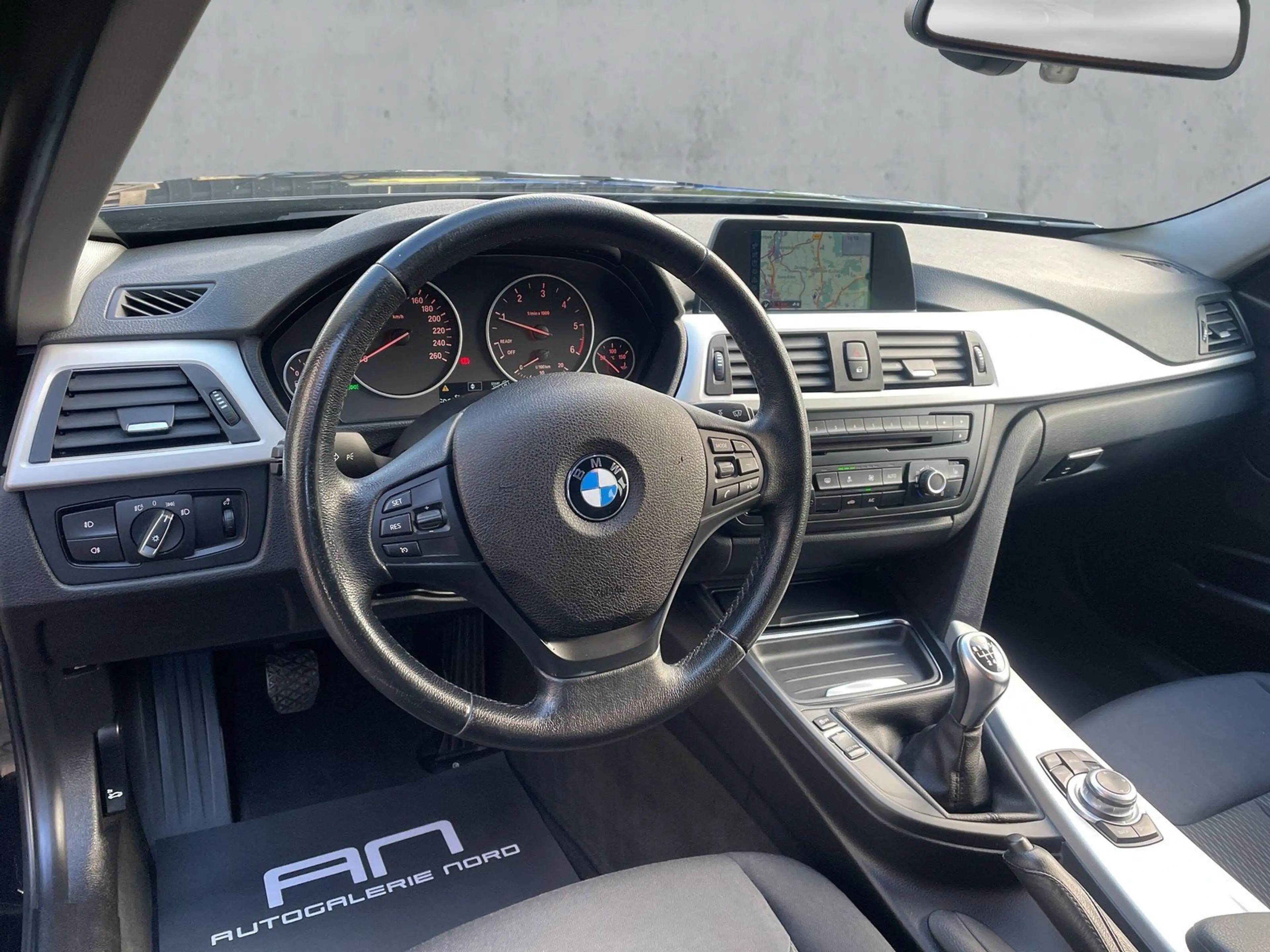 BMW 318 d Bi-Xenon+Navi+Sitzheiz+PDC — photo 12