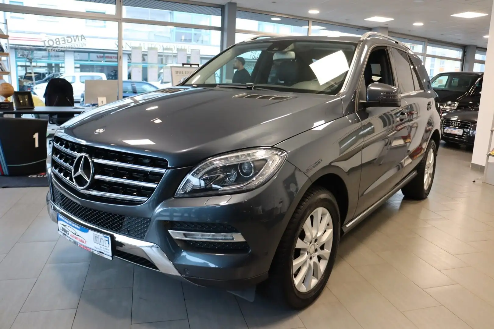 Mercedes-Benz ML 250 CDI BlueTec b1.Hand/69tkm/Garantie/eGSHD Grijs - 2