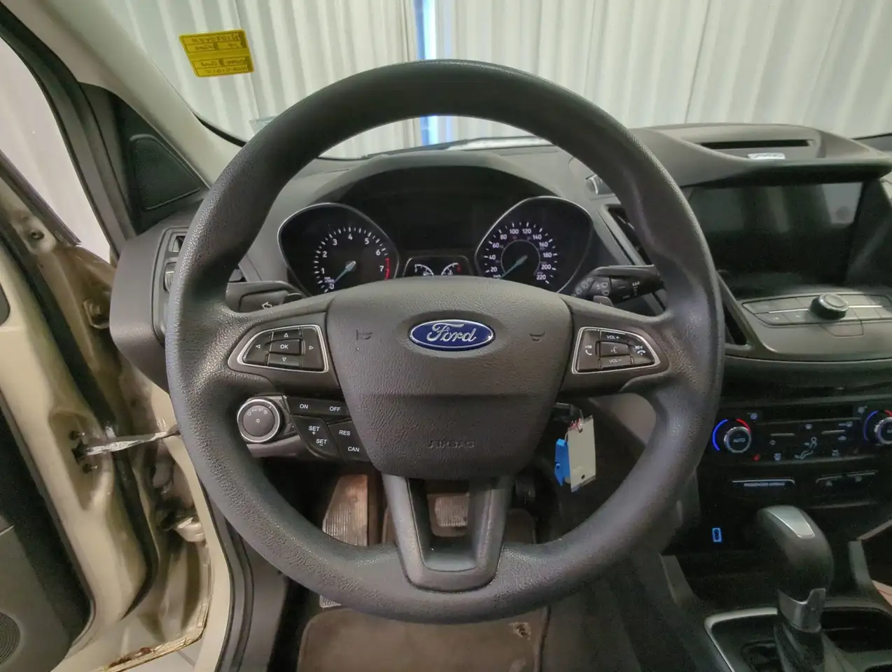 Ford Escape снимка Ford Escape