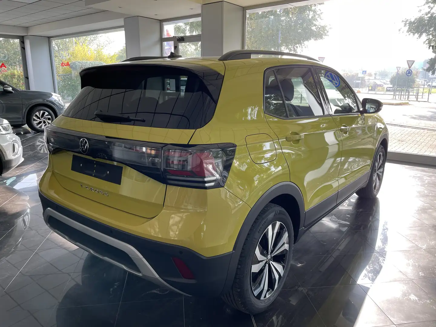 Volkswagen T-Cross T-Cross 1.0 tsi Edition Plus 95cv Giallo - 2