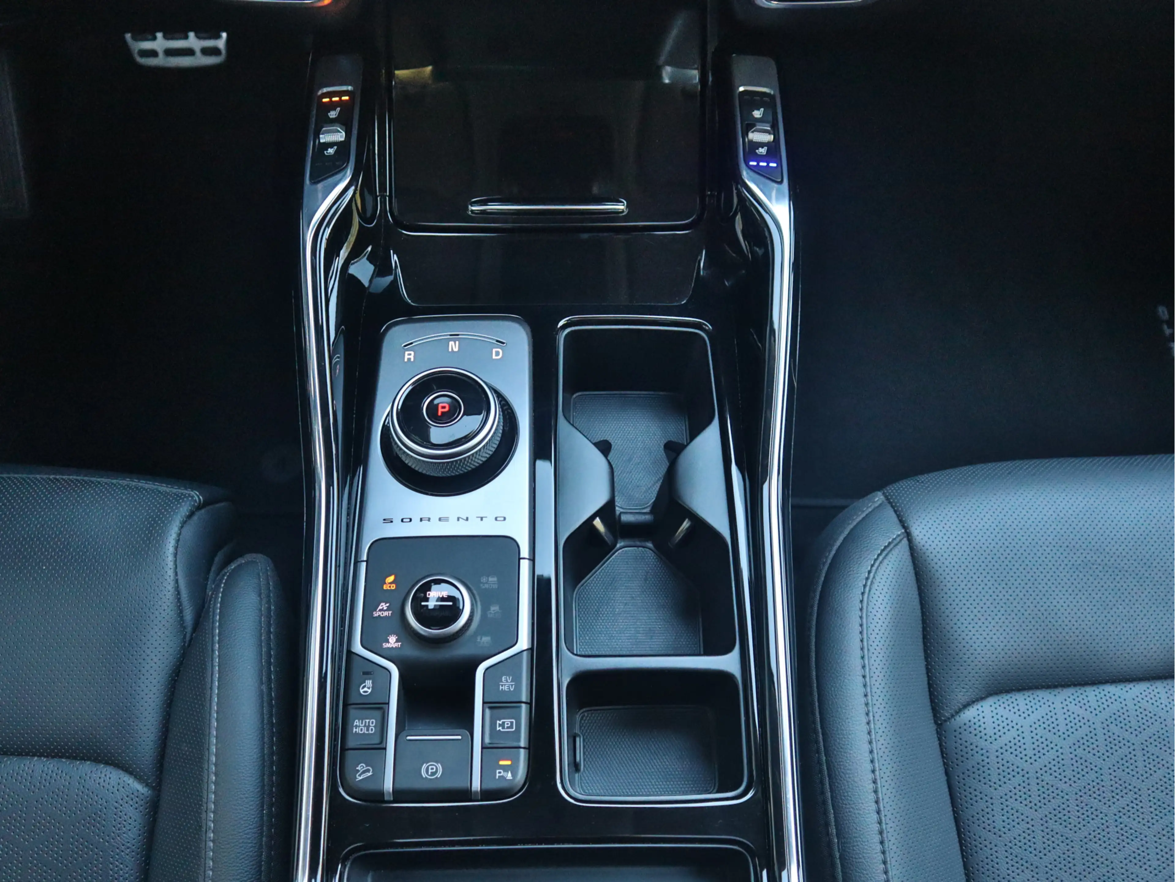 Kia Sorento 1.6 T-GDI Plug-in Hybrid 4WD Executiveline Edition — photo 32
