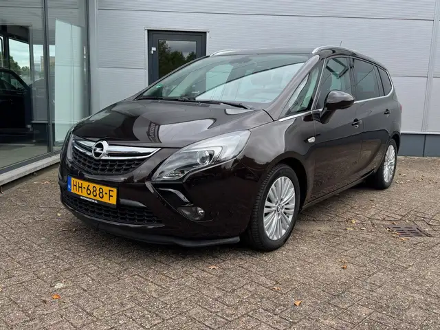 Opel Zafira Tourer 1.4T | 140PK | TREKHAAK | ZOMER EN WINTERSET