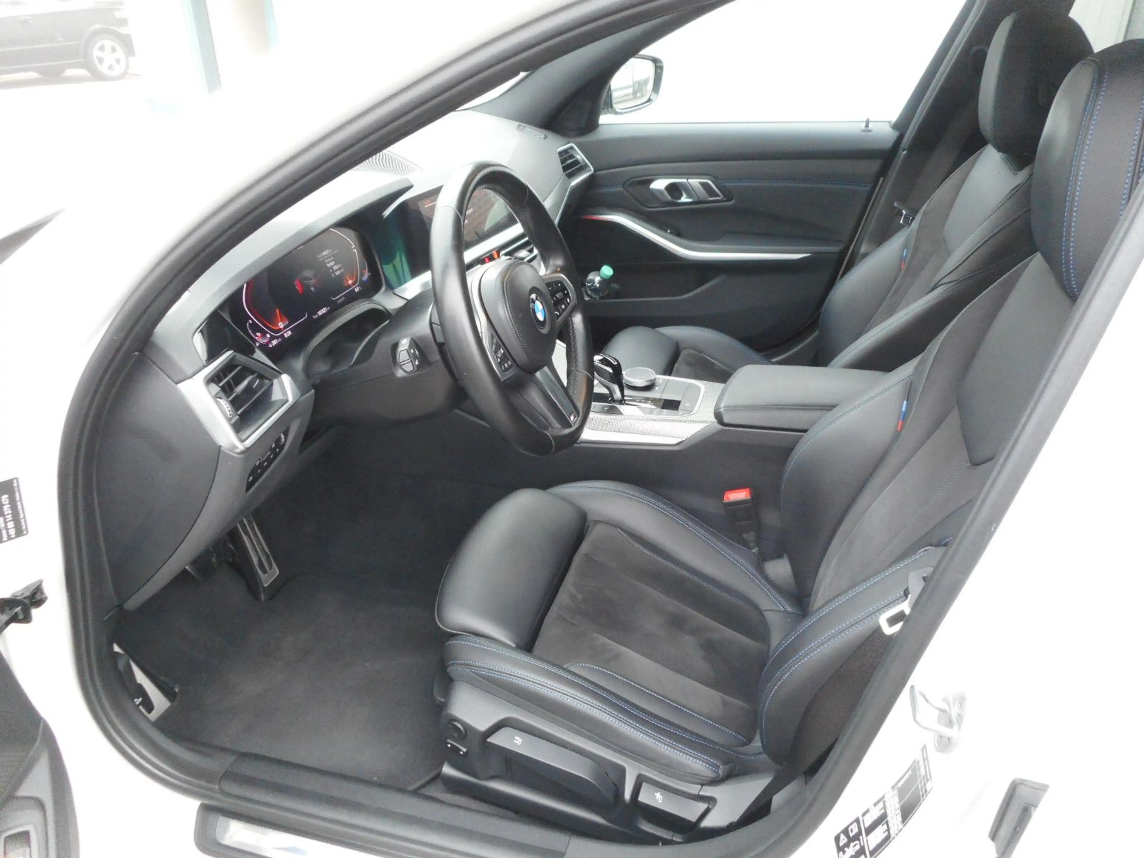 BMW 340 xDrive HUD Pano LED 1. Hand — photo 11