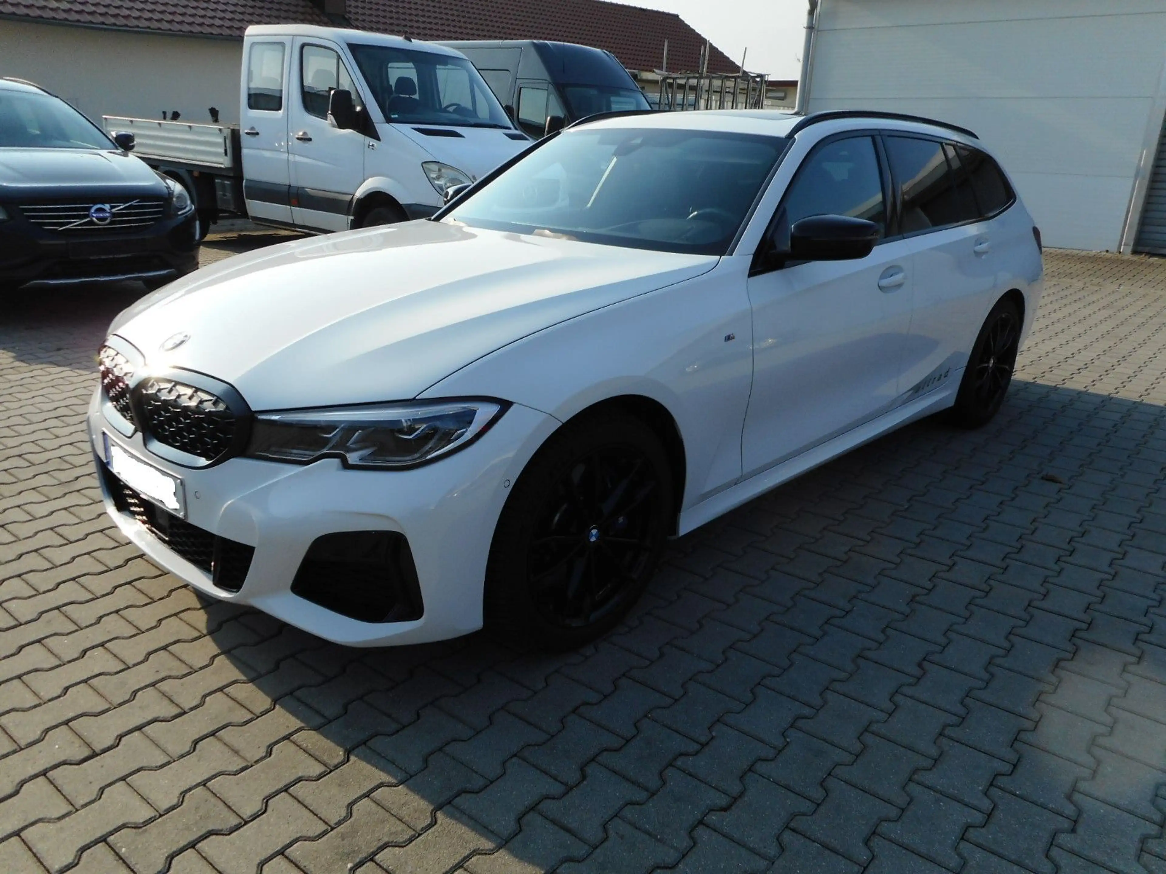 BMW 340 xDrive HUD Pano LED 1. Hand — photo 2
