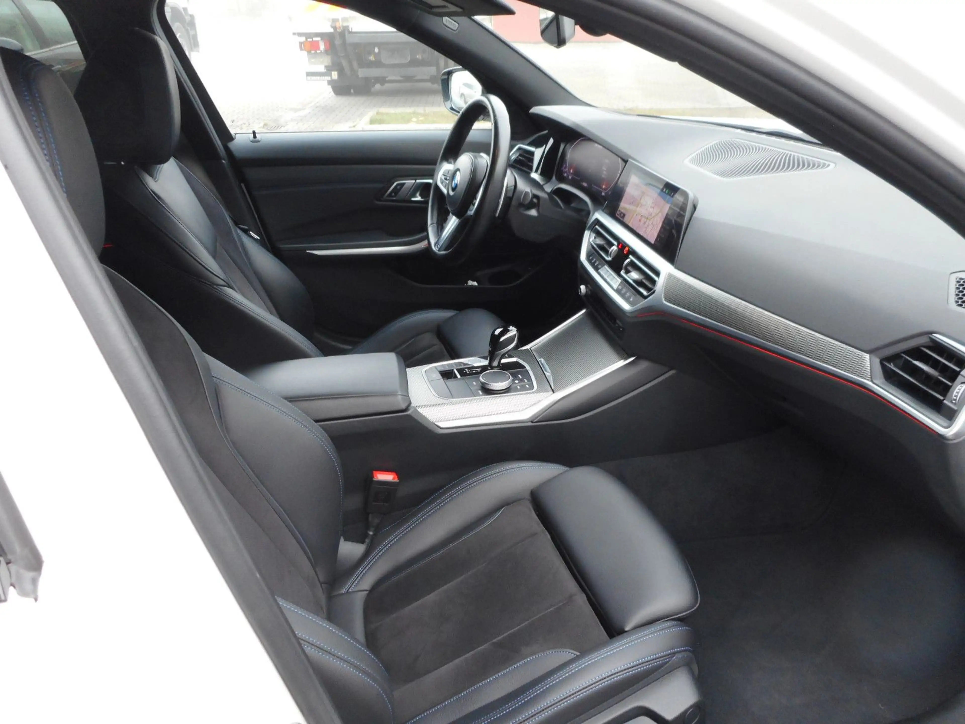 BMW 340 xDrive HUD Pano LED 1. Hand — photo 12