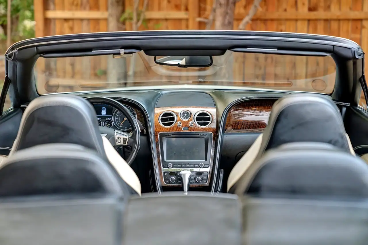 Bentley Continental GT снимка Bentley Continental GT