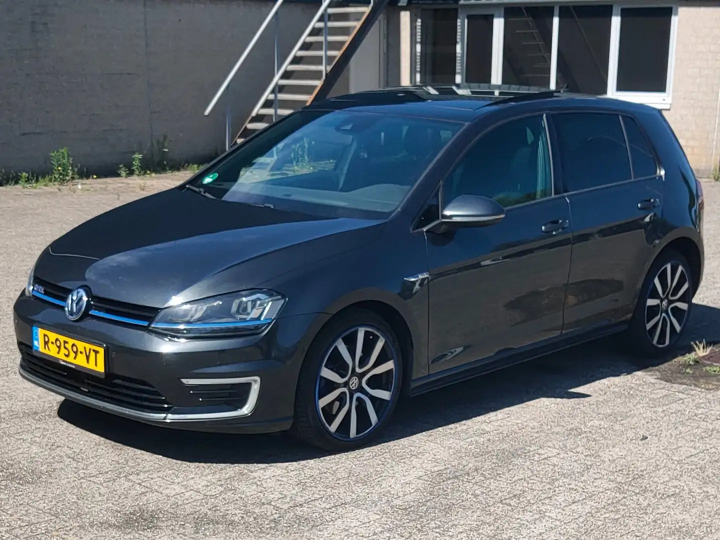 Volkswagen Golf GTE Golf 1.4 TSI GTE Grijs - 2