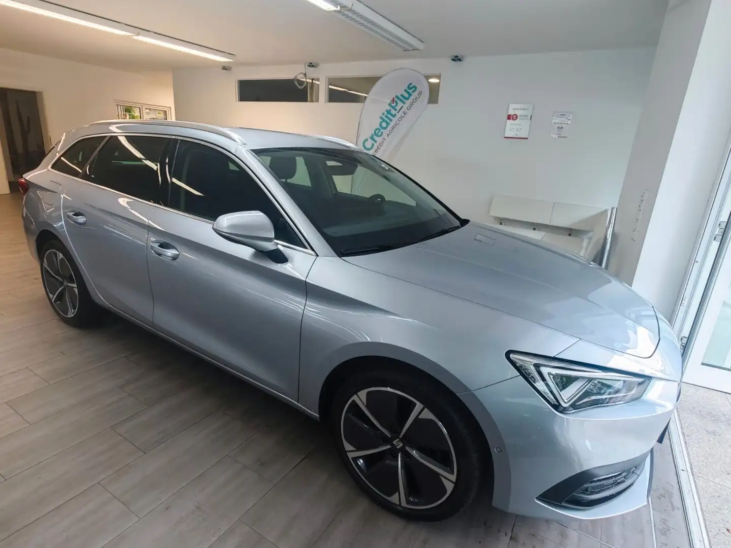SEAT Leon Sportstourer Xcellence*NP42.000,- Argent - 1
