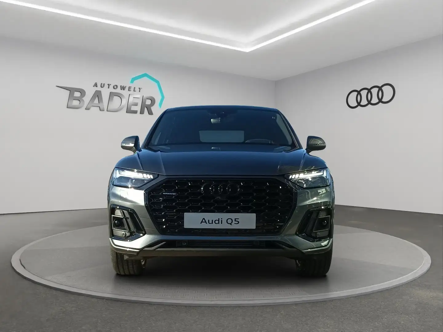 Audi Q5 Sportback 2.0 TFSI quattro S Line Navi AHK Grau - 2