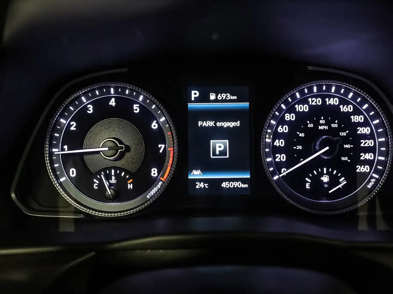 Hyundai SONATA снимка Hyundai SONATA