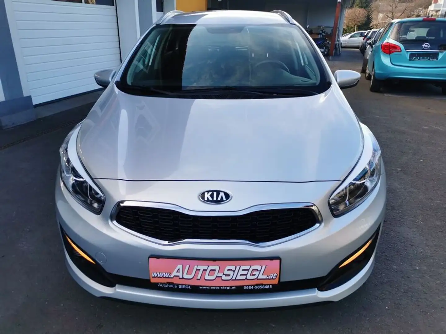 Kia Ceed SW / cee'd SW Ceed Titan SW Komby Zilver - 2