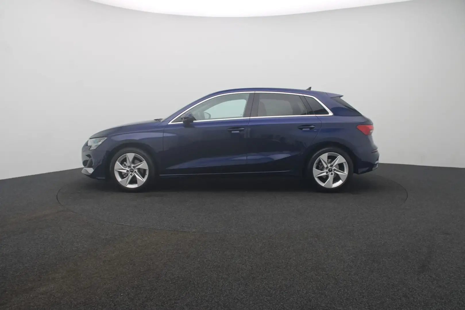 Audi A3 Sportback 30 TFSI . Virt.Cockpit Navi Blau - 2