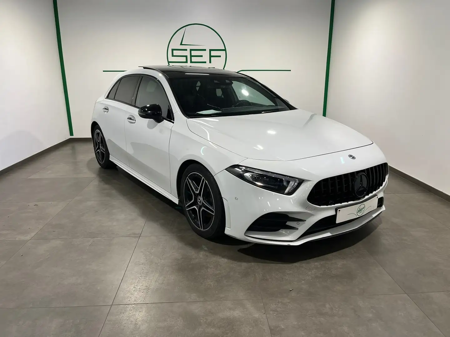 Mercedes-Benz A 180 ** Pack AMG ** Marchand ou Export ** Bianco - 1
