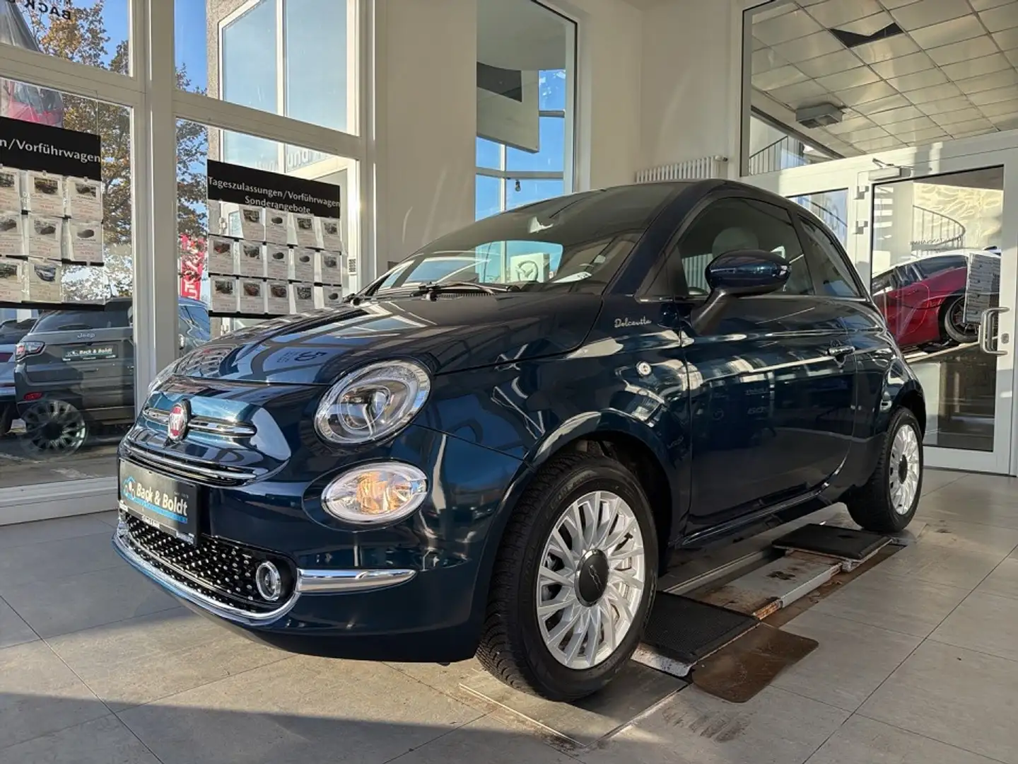 Fiat 500 Dolcevita 1.0i*EINPARKHILFE,CARPLAY,PANO* - 2