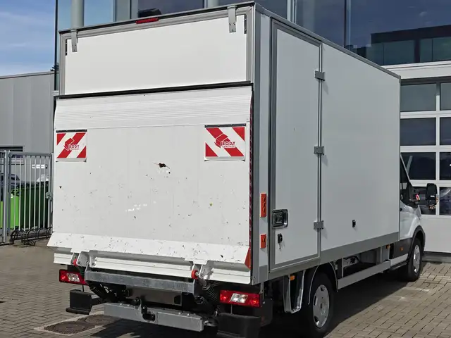 Ford Transit view 5