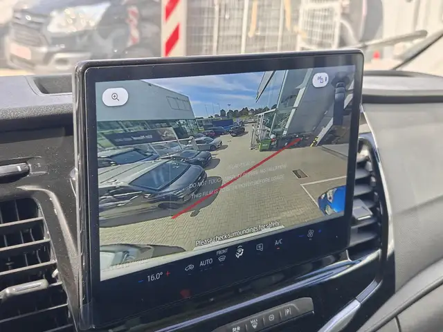 Ford Transit view 14