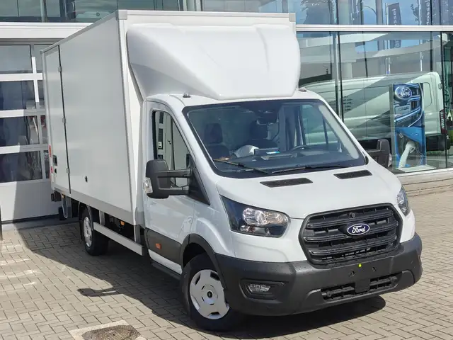 Ford Transit view 3