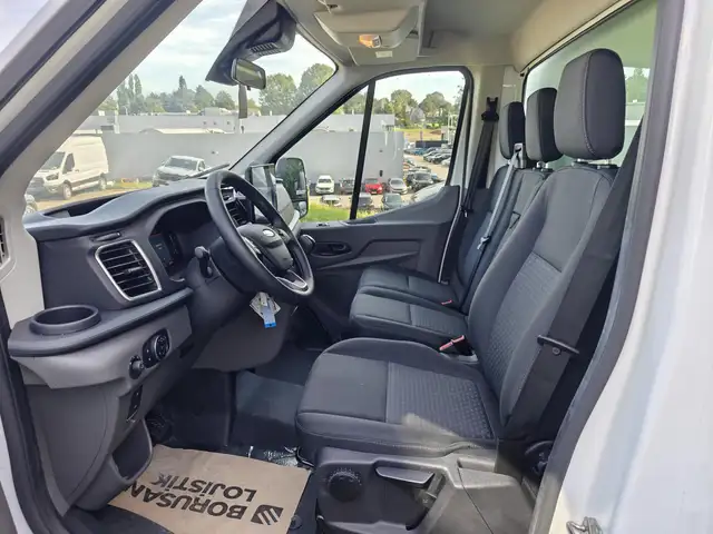 Ford Transit view 10