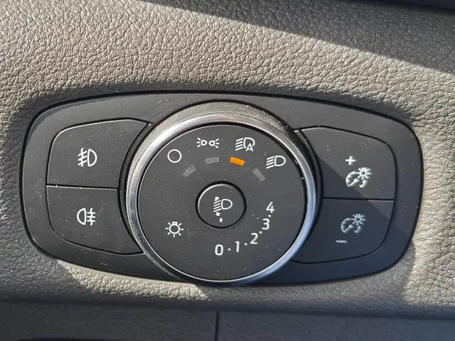 Ford Transit view 13