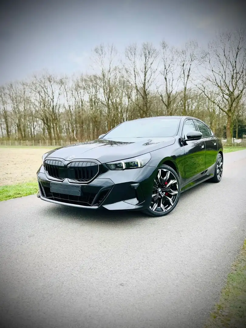 BMW 520 i Limo.M Sport/Panorama+Head-Up+360 Kamera Zwart - 2