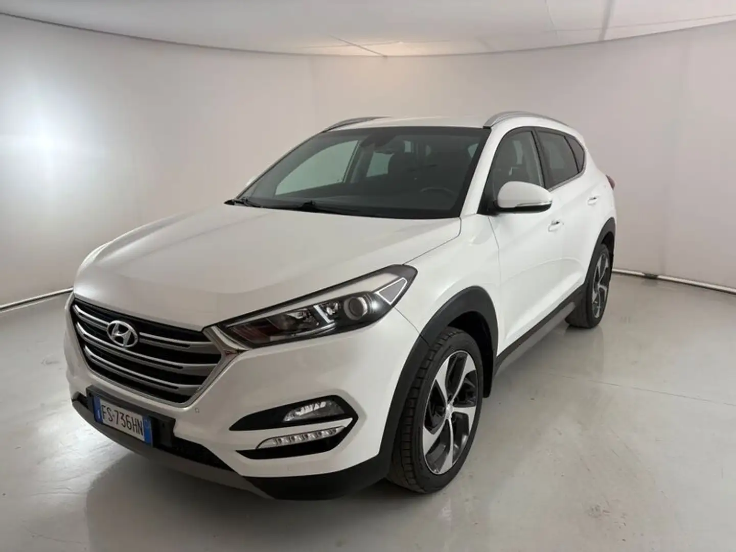 Hyundai TUCSON 1.7 CRDi Comfort Plus Pack White - 1