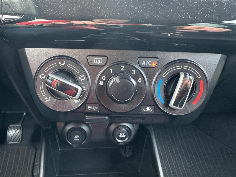Suzuki Swift 1.2 Select Smart Hybrid. Wij zijn altijd de goedko — photo 12