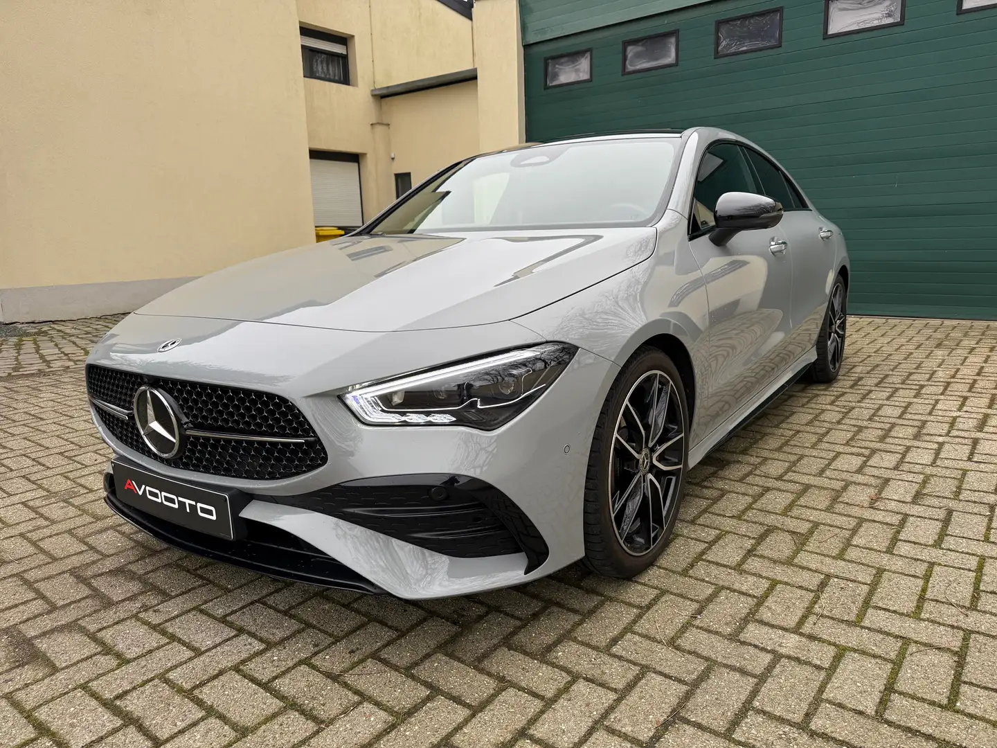 Mercedes-Benz CLA 180 AMG Line + Star Edition Slechts 11400 km!!! NIEUW Gris - 1