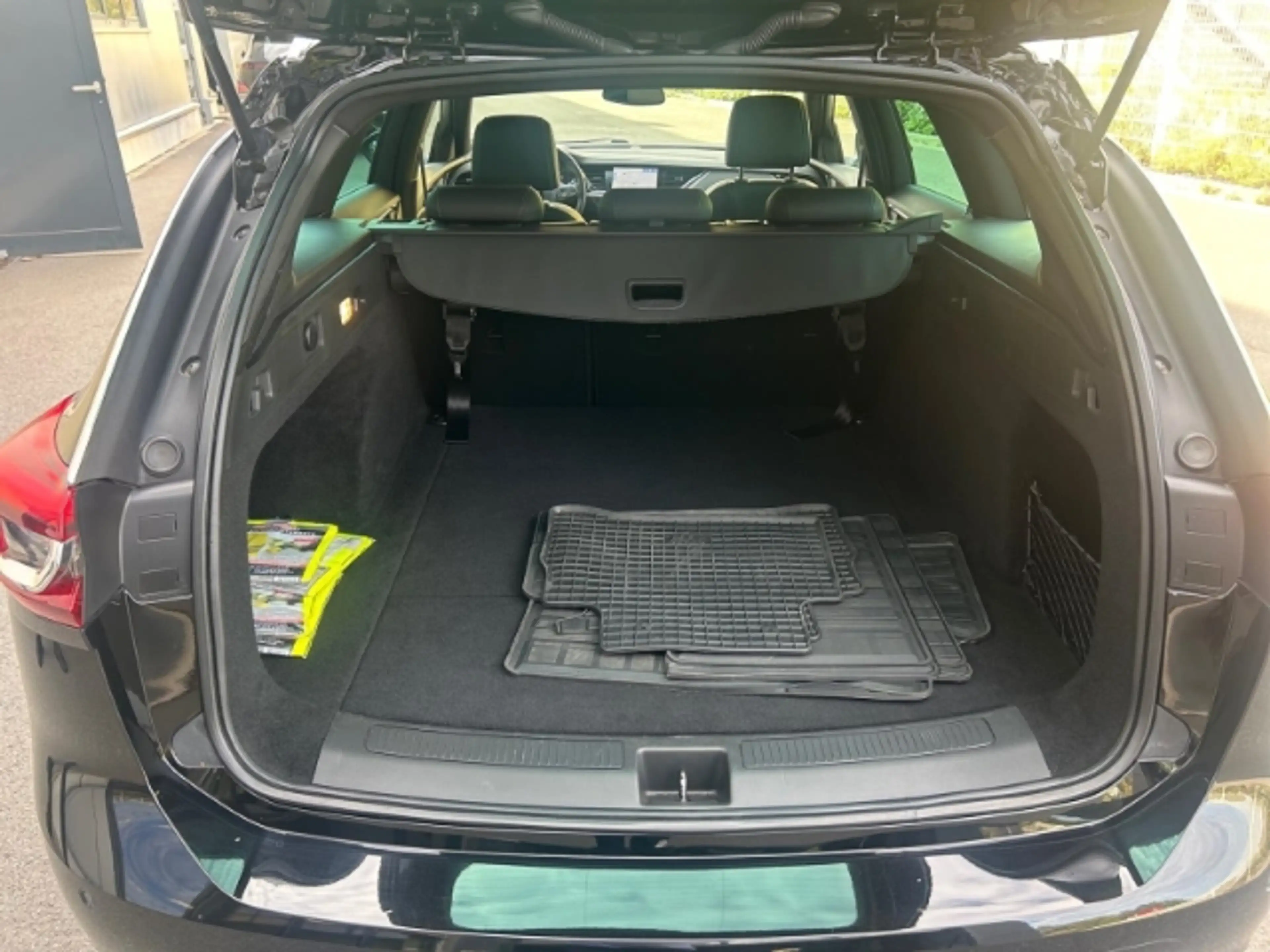 Opel Insignia ST Elegance 2,0 CDTi Automatik/Navi/AHK/Lenkrad/si — photo 12