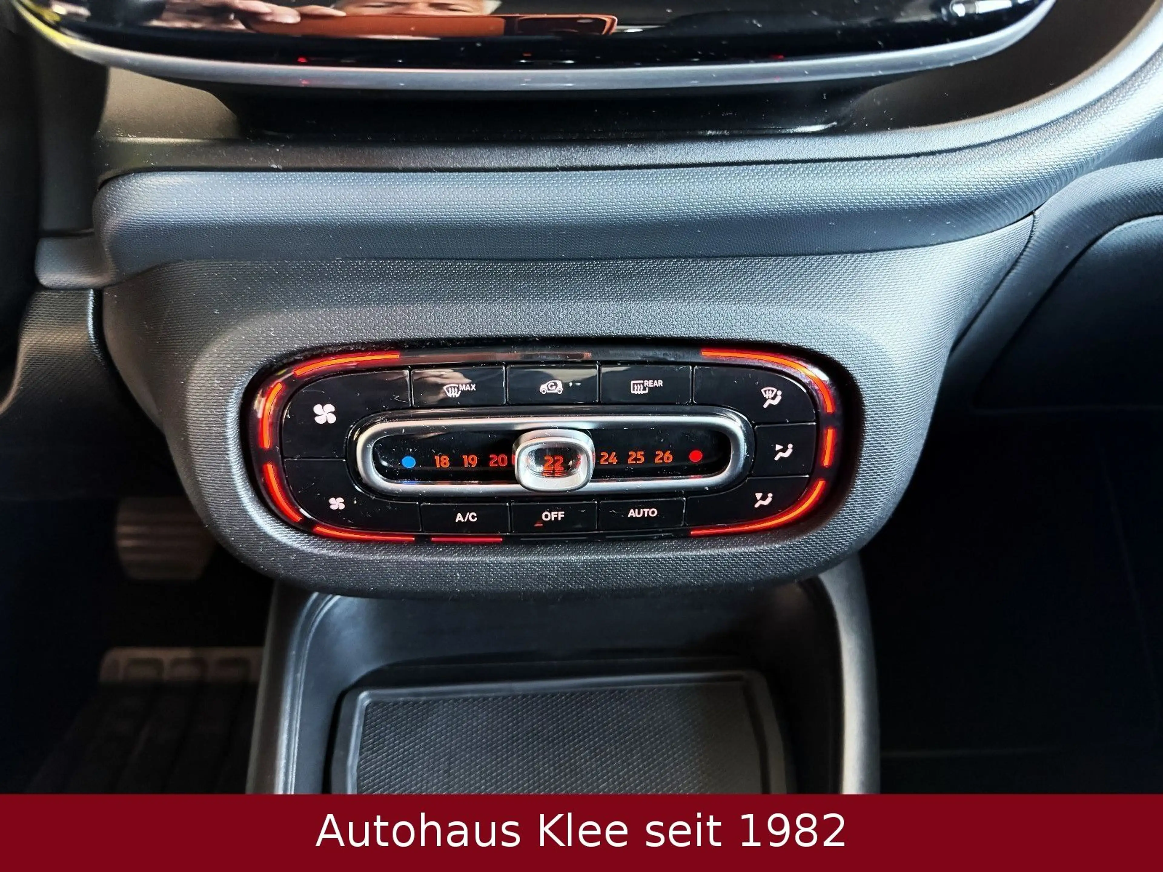 smart forTwo coupe EQ *Klima*Tempo*PDC* — photo 8