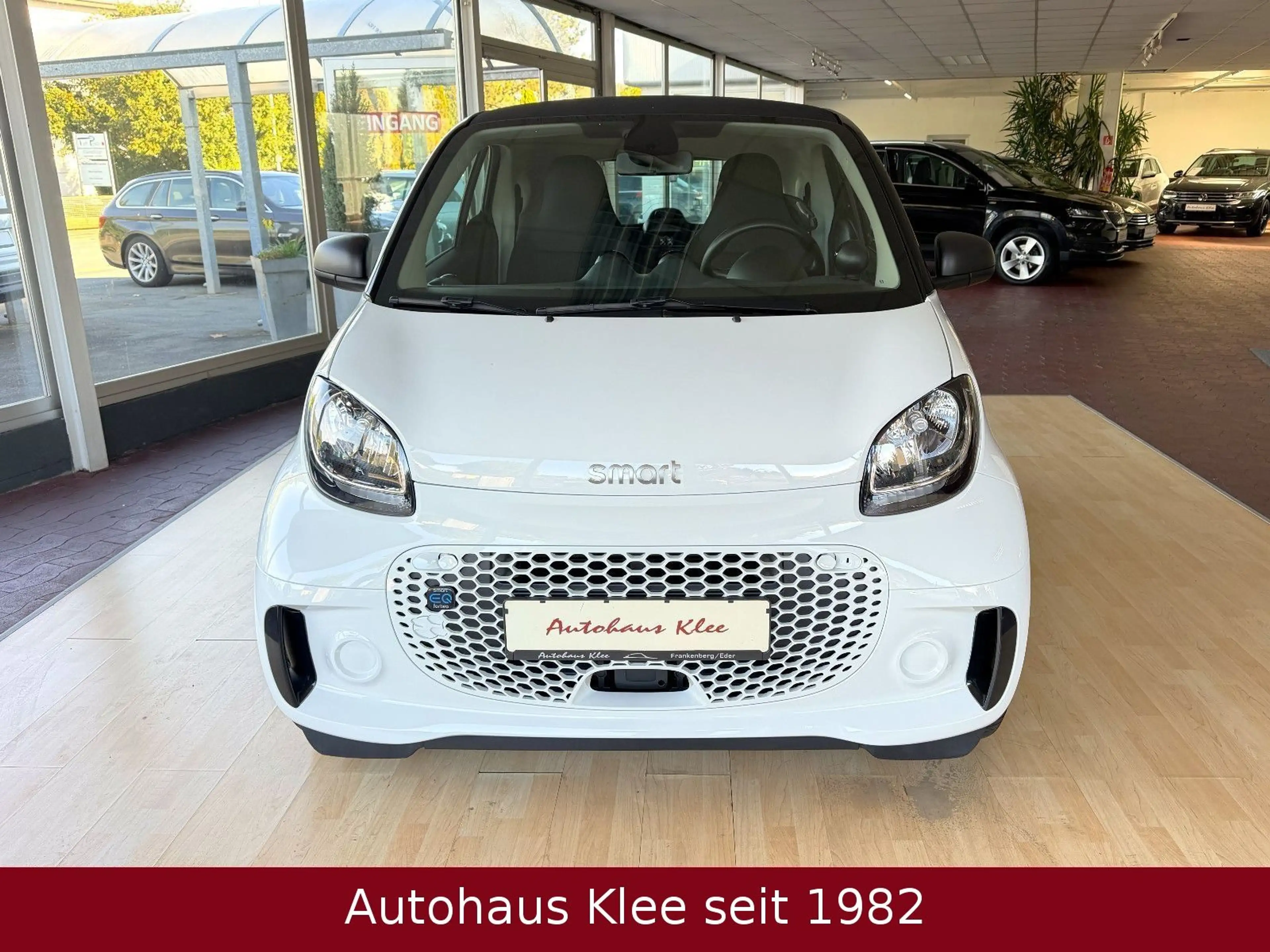 smart forTwo coupe EQ *Klima*Tempo*PDC* — photo 10