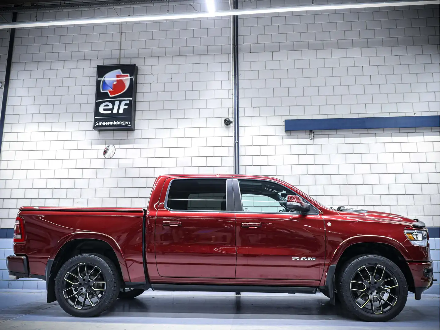 Dodge RAM 1500 | Laramie | 5.7L V8 Hemi | Luchtvering - Full Rouge - 2