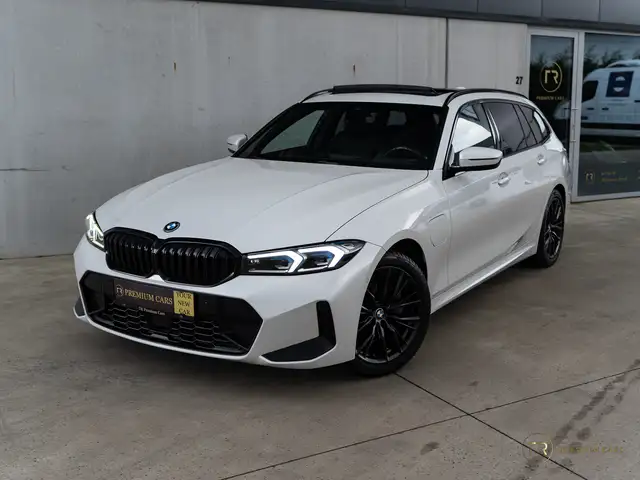 BMW 330 e l Touring l M-Pack l Pano l Head-up l H/K l Keyl