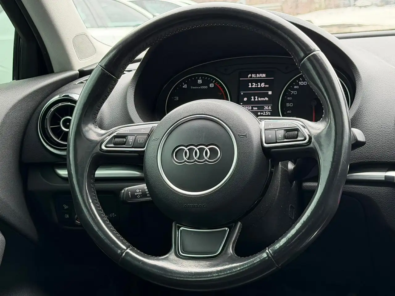 Audi A3 снимка Audi A3