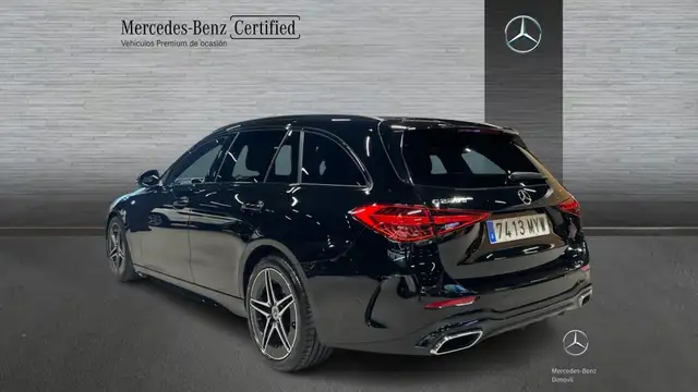 Mercedes-Benz C-Class view 4