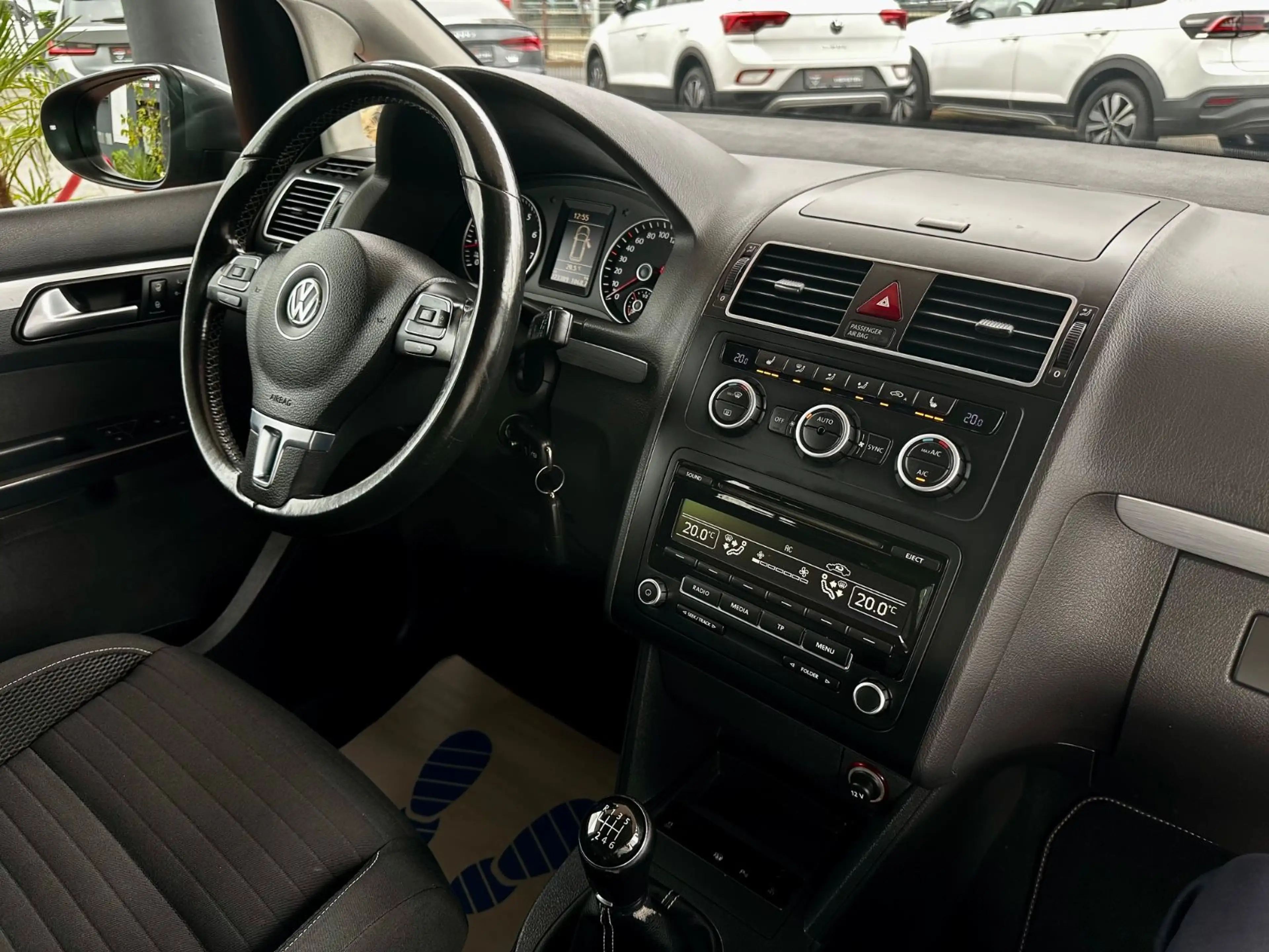 Volkswagen Touran Cup | Volles Scheckheft | AHK — photo 22