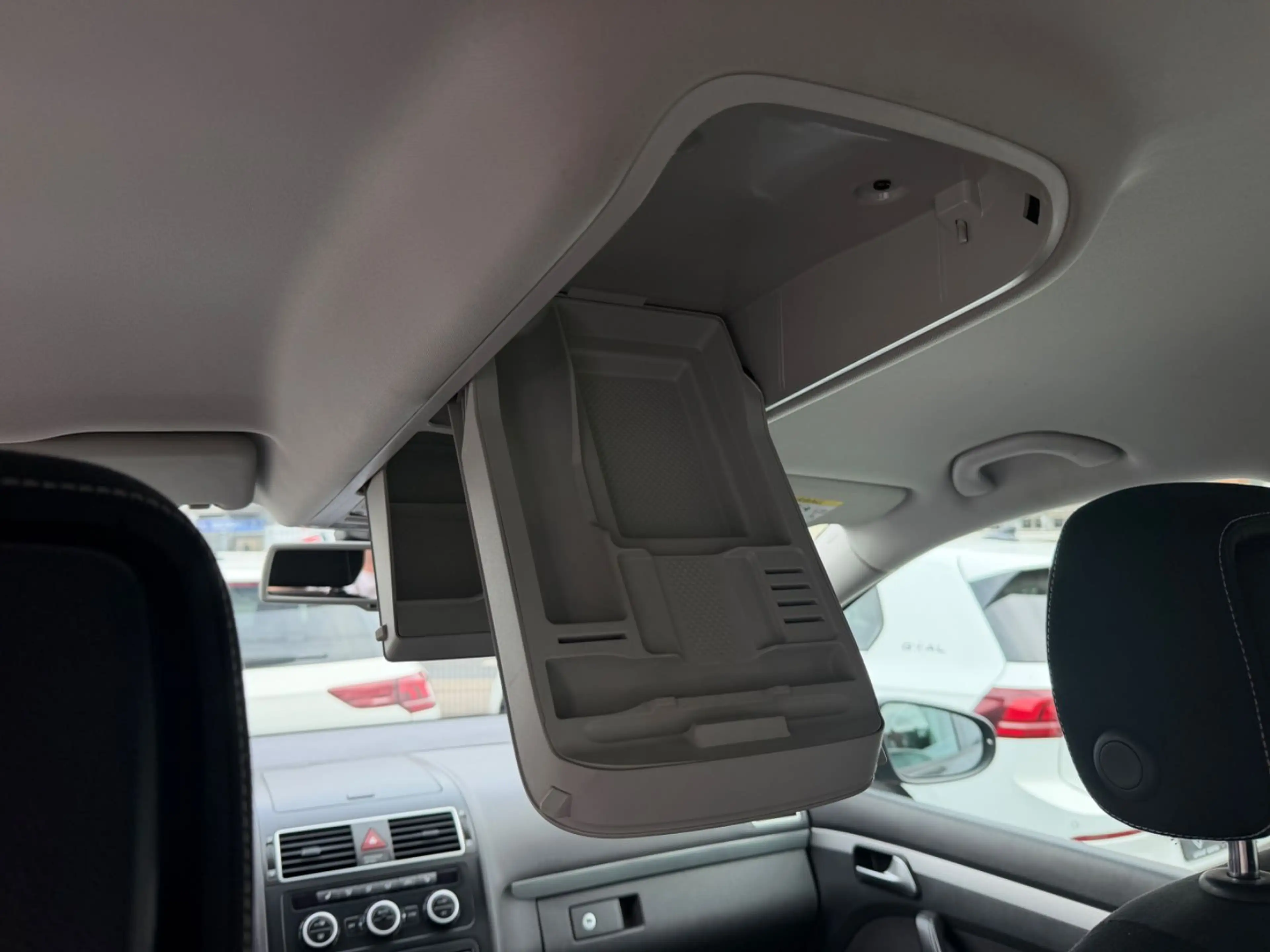 Volkswagen Touran Cup | Volles Scheckheft | AHK — photo 33