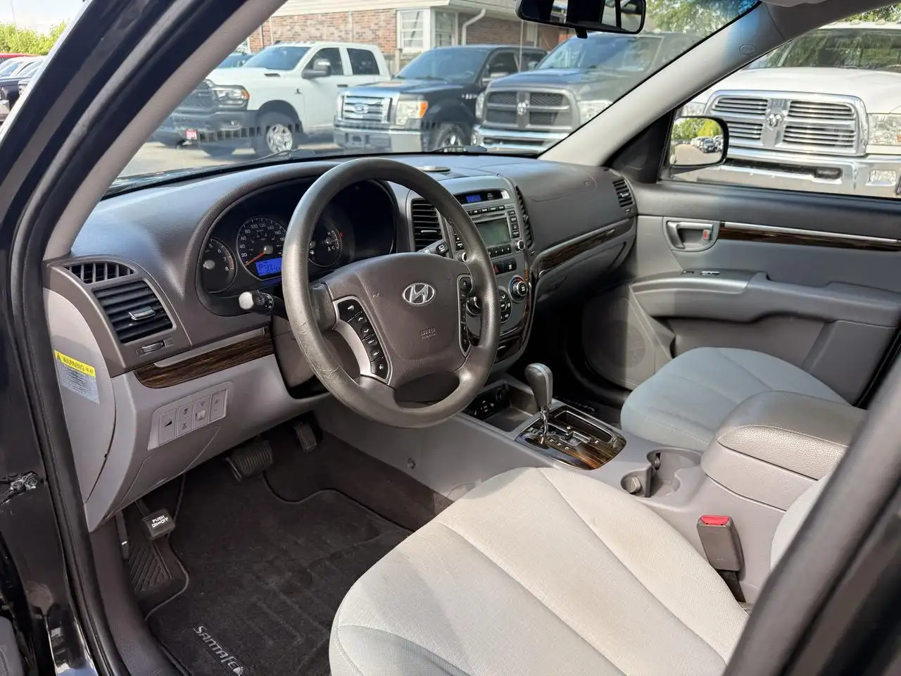 Hyundai SANTA FE снимка Hyundai SANTA FE