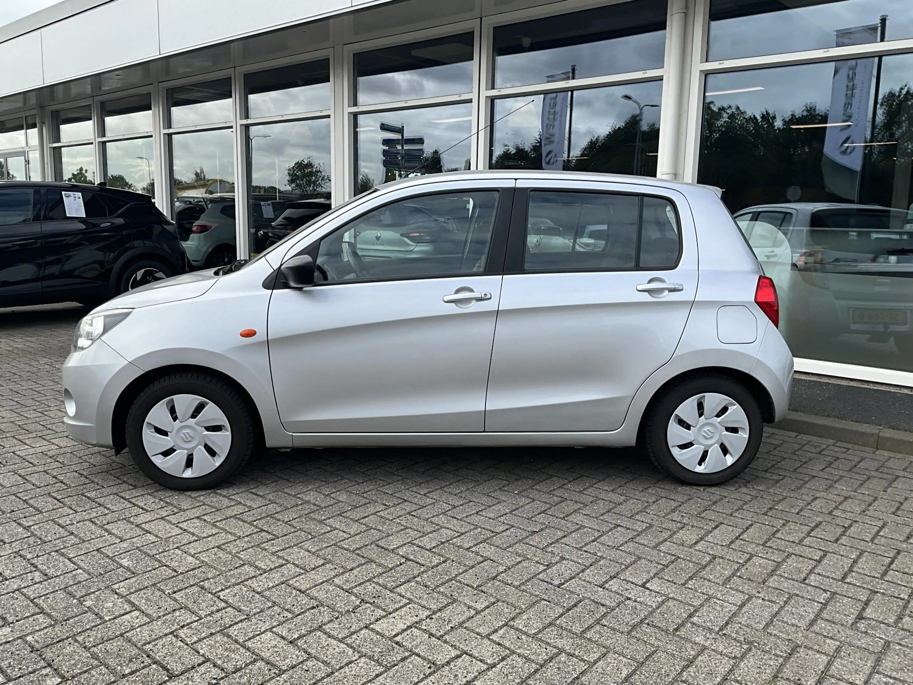 Suzuki Celerio 1.0 Comfort — photo 6