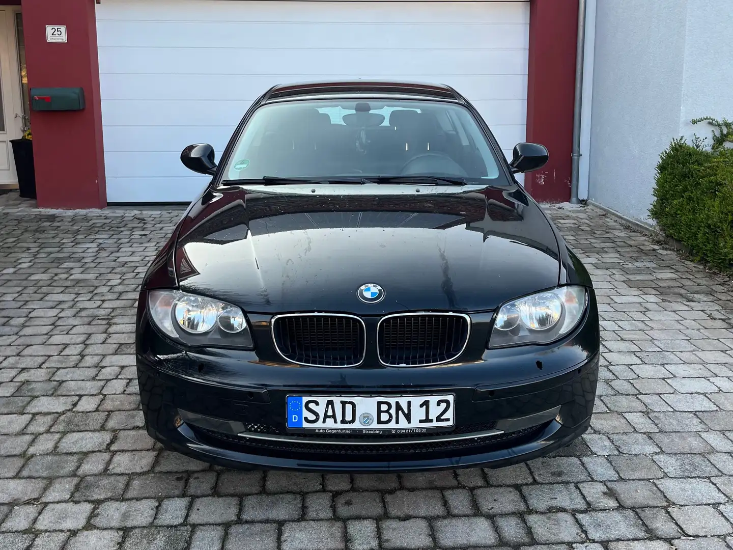 BMW 116 1er 116i Schwarz - 1
