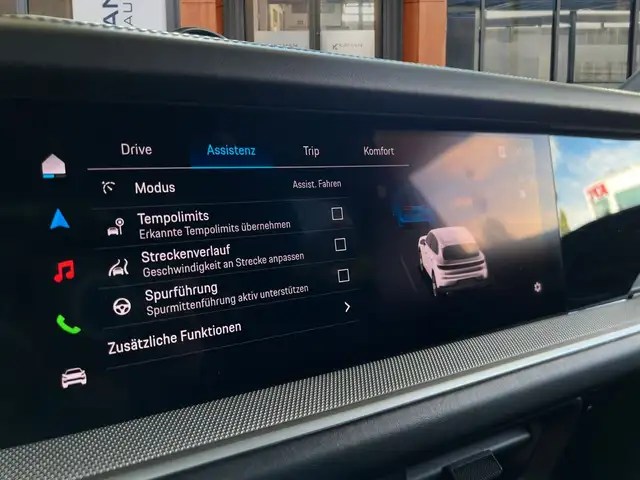 Porsche Cayenne view 12
